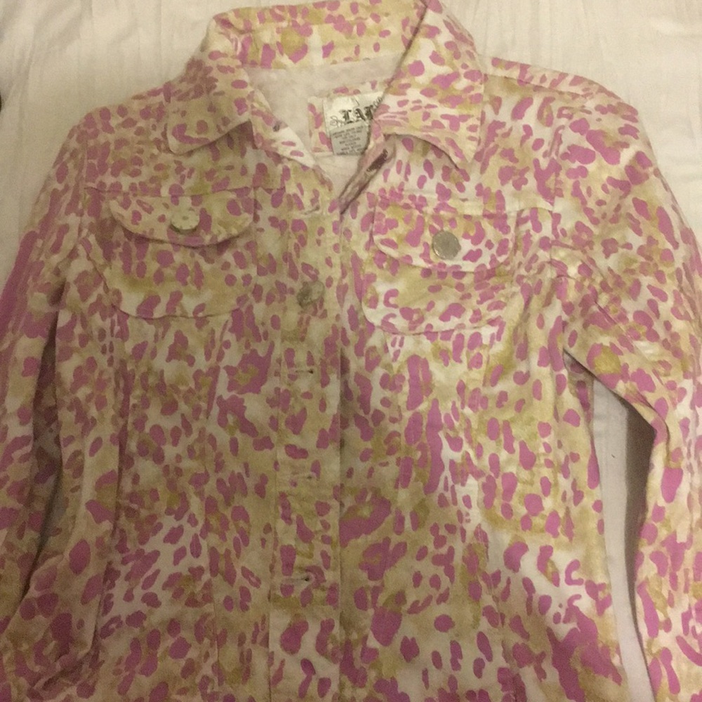 Live A Little giraffe Print